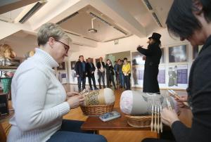 RAZSTAVA ČIPK CERKLJANSKIH LAUFARJEV 05 FOTO LJUBO VUKELIČ